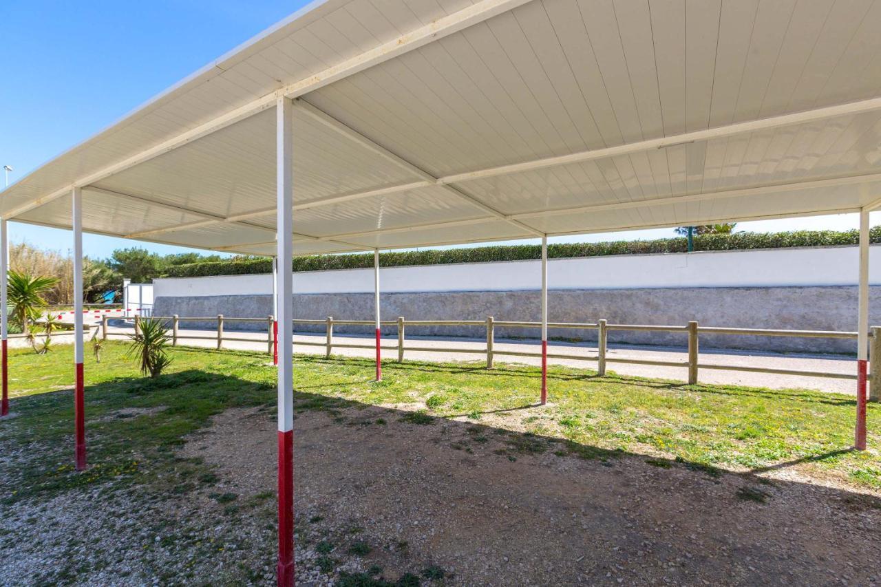 Residence Punta Cassano - In Piscina Sulla Spiaggia Di Sabbia Сан Фоча Екстериор снимка