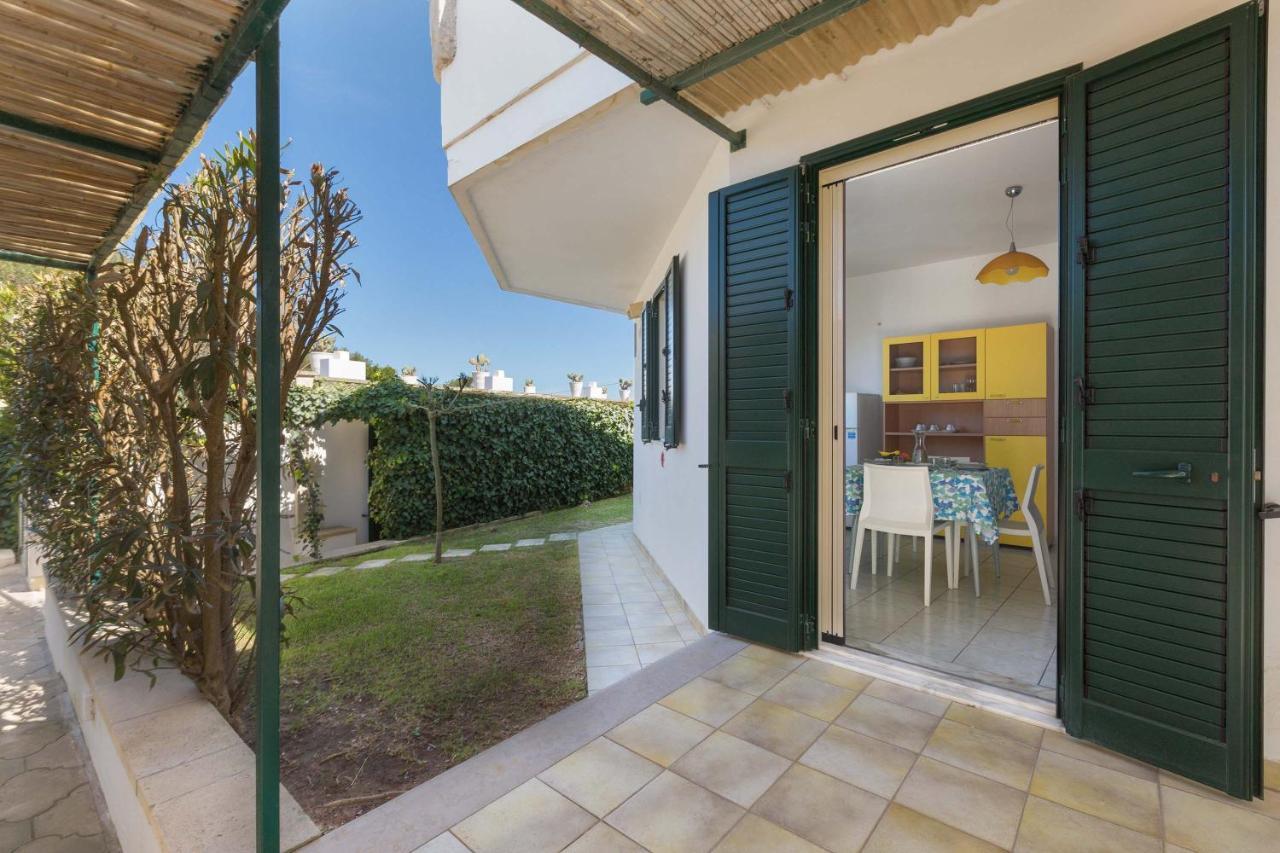Residence Punta Cassano - In Piscina Sulla Spiaggia Di Sabbia Сан Фоча Екстериор снимка