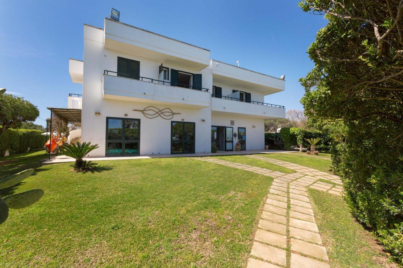Residence Punta Cassano - In Piscina Sulla Spiaggia Di Sabbia Сан Фоча Екстериор снимка